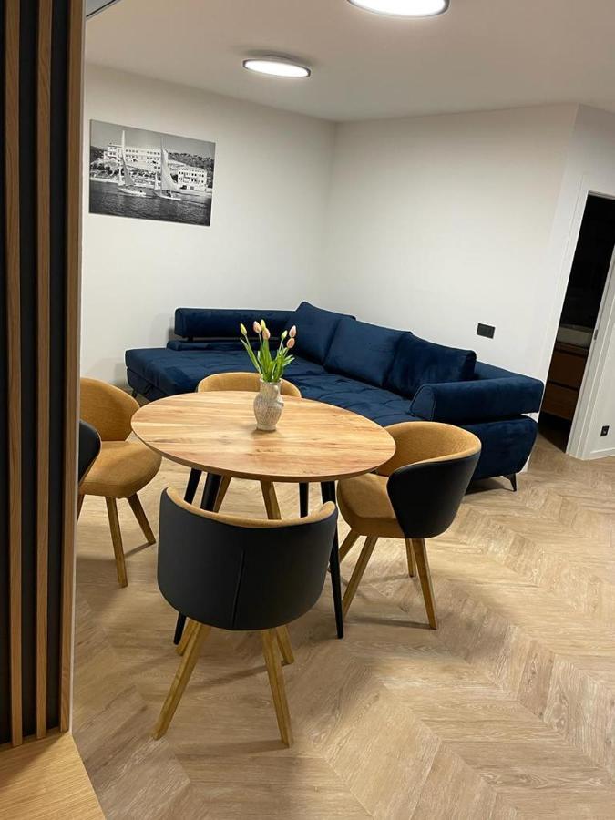 Appartments Sara Jadranovo Buitenkant foto